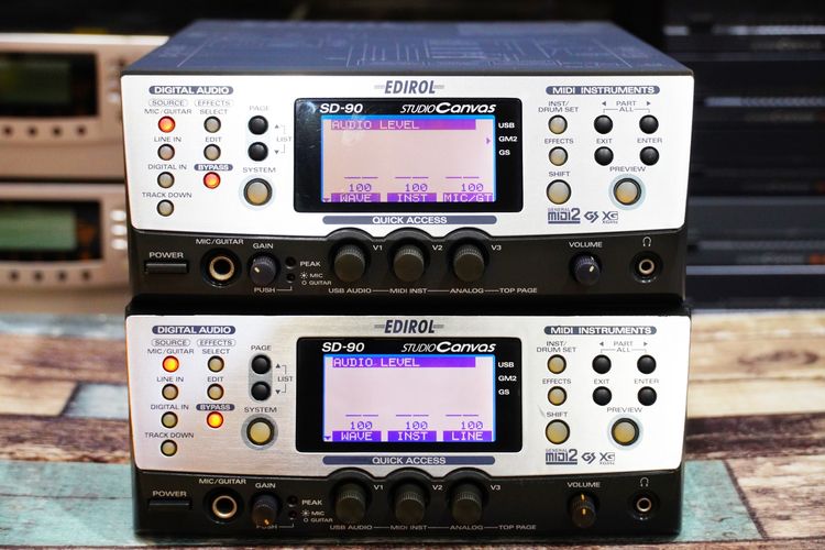 EDIROL SD-90 Studio Canvas (24บิต) รุ่นนี้ดีที่สุด ได้ทั้งWAVและMIDI เสียบไมค์มีเอฟเฟคร้องในตัว เล่นคาราโอเกะ Extreme รุ่นใหญ่ เล่นมิดี้ EMK รูปที่ 5