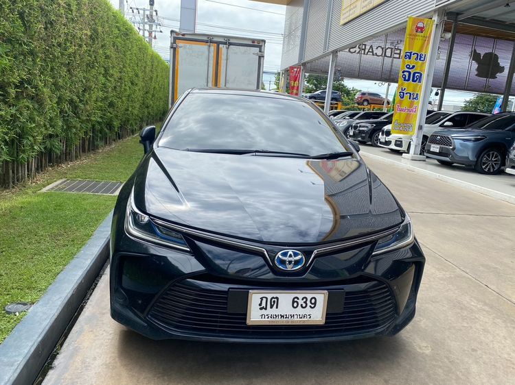 Toyota Altis 2020 1.8 Hybrid Mid Sedan ไฮบริด ไม่ติดแก๊ส เกียร์อัตโนมัติ ดำ รูปที่ 3