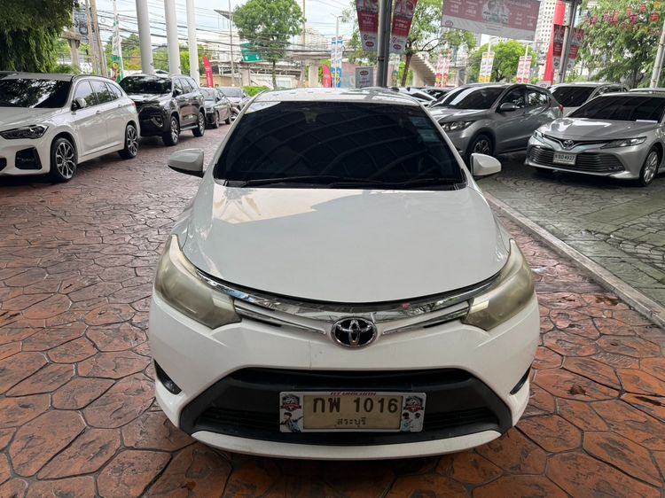Toyota Vios 2013 1.5 E Sedan เบนซิน ไม่ติดแก๊ส เกียร์อัตโนมัติ ขาว รูปที่ 2
