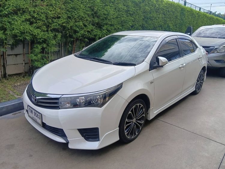 Toyota Altis 2015 1.8 Esport Sedan เบนซิน ไม่ติดแก๊ส เกียร์อัตโนมัติ ขาว
