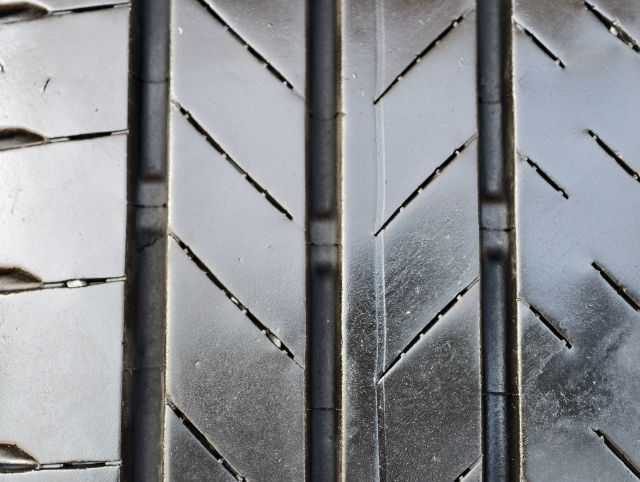ยาง 215-60-17 ปี25 ปีแท้ ยี่ห้อ Bridgestone  รูปที่ 8