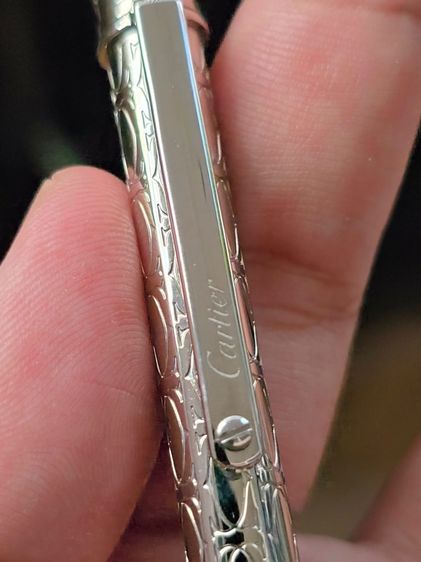 ปากกา Cartier ด้านแกะลายโลโก้ Cartier ด้ามเงิน ระบบหมุน รูปที่ 10