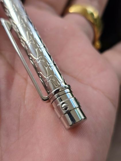 ปากกา Cartier ด้านแกะลายโลโก้ Cartier ด้ามเงิน ระบบหมุน รูปที่ 8