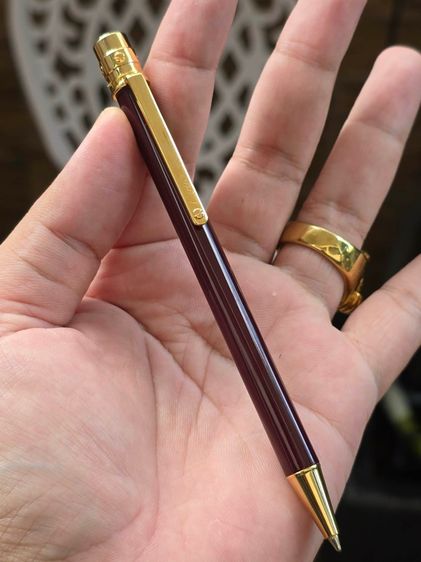 ปากกา Cartier ด้านแกะลายโลโก้ Cartier ด้ามแดง รูปที่ 6