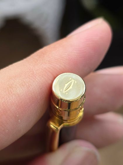 ปากกา Cartier ด้านแกะลายโลโก้ Cartier ด้ามแดง รูปที่ 8