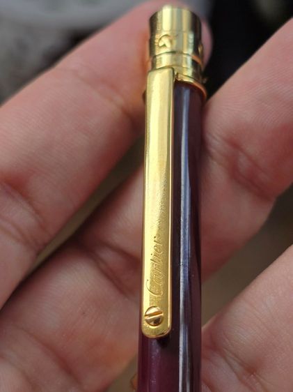 ปากกา Cartier ด้านแกะลายโลโก้ Cartier ด้ามแดง รูปที่ 9