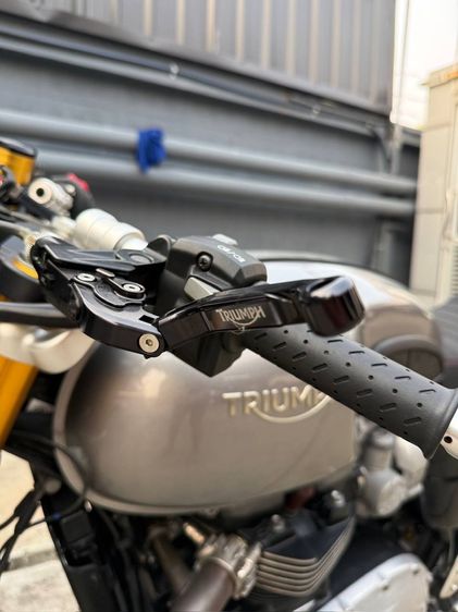 Triumph ThruxtonR 1200 รูปที่ 6