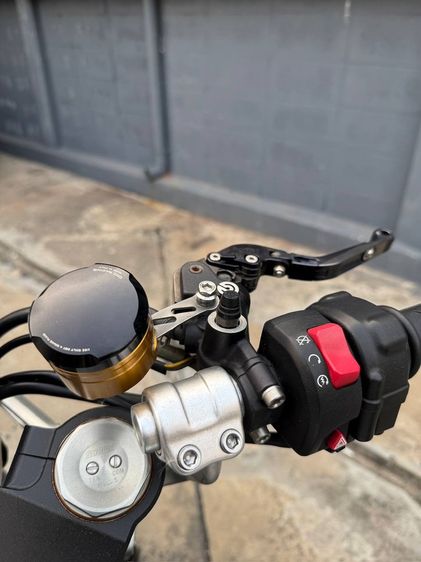 Triumph ThruxtonR 1200 รูปที่ 7