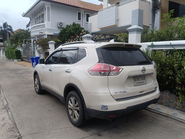 Nissan X-Trail 2016 2.0 V Hybrid 4WD Van ปลั๊กอินไฮบริด (PHEV) LPG เกียร์อัตโนมัติ ขาว รูปที่ 3