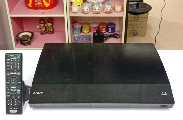 เครื่องเล่นบลูเรย์ Sony รุ่น BDV-E985W รุ่นใหญ่ตัวท็อป หน้าจอระบบสัมผัส สภาพสวยใช้งานได้เต็มระบบอ่านแผ่นดีอ่านแผ่นไว เครื่องละ 2,200 สุโขทัย