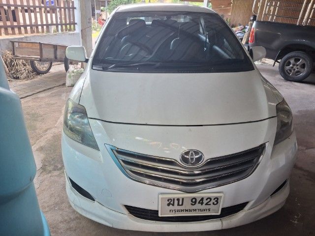 รถ Toyota Vios 1.5 J สี ขาว
