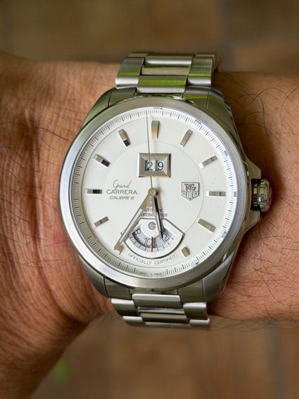 AG Heuer Grand Carrera Automatic Caliber 8 RS GMT Grande Date White Dial 43 mm WAV5112.BA0901  รูปที่ 15