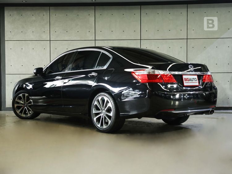 Honda Accord 2013 2.4 EL NAVI Sedan เบนซิน ไม่ติดแก๊ส เกียร์อัตโนมัติ ดำ รูปที่ 3