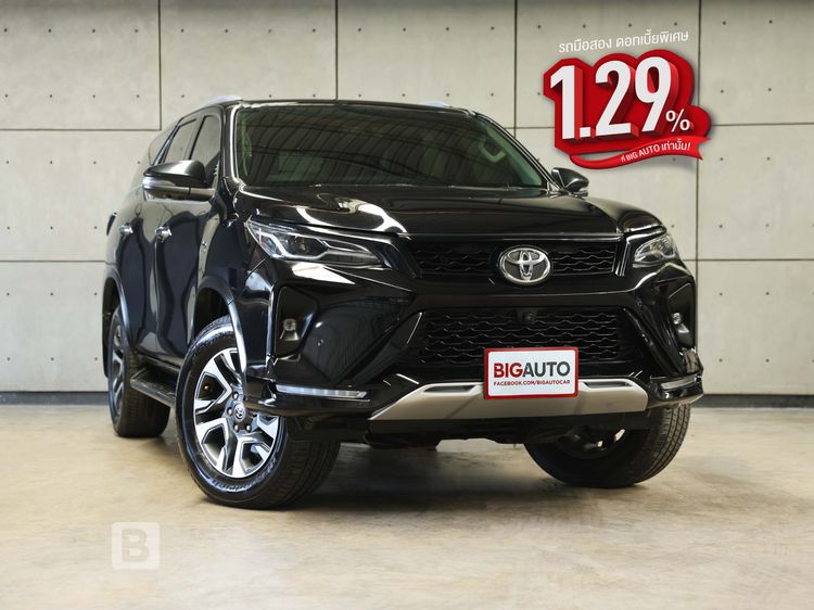 Toyota Fortuner 2022 2.4 Leader V 4WD Utility-car ดีเซล ไม่ติดแก๊ส เกียร์อัตโนมัติ ดำ