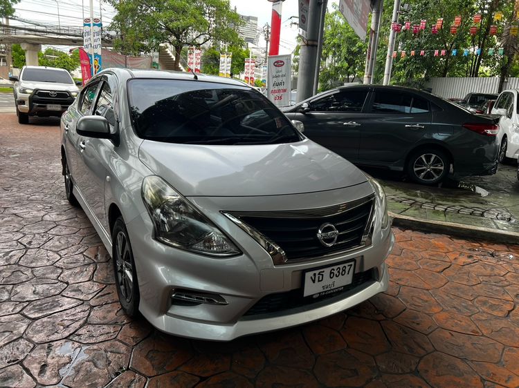 Nissan Almera 2017 1.2 E Sportech Sedan เบนซิน ไม่ติดแก๊ส เกียร์อัตโนมัติ บรอนซ์เงิน รูปที่ 3