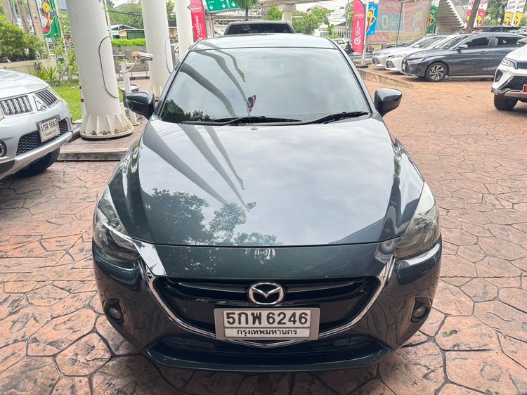 Mazda Mazda 2 2016 1.3 High Connect Sedan เบนซิน ไม่ติดแก๊ส เกียร์อัตโนมัติ เทา รูปที่ 2