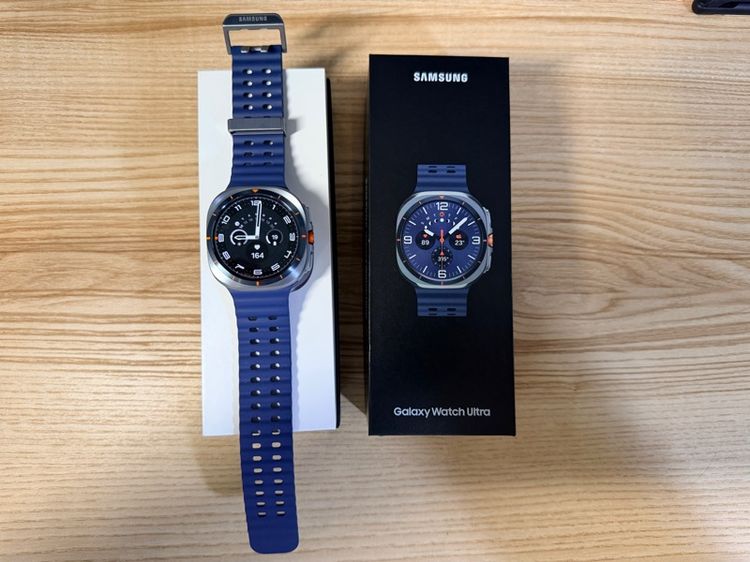 เงิน สแตนเลส Galaxy Watch Ultra 47mm LTE 2025