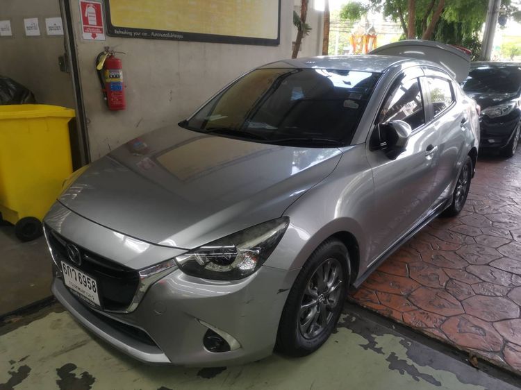Mazda Mazda 2 2017 1.3 High Plus Sedan เบนซิน ไม่ติดแก๊ส เกียร์อัตโนมัติ เทา