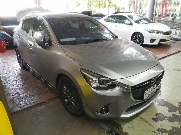 Mazda Mazda 2 2017 1.3 High Plus Sedan เบนซิน ไม่ติดแก๊ส เกียร์อัตโนมัติ เทา รูปที่ 3