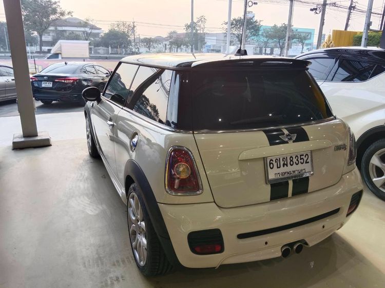 Mini COOPER 3 DOOR HATCH 2009 1.5 S Sedan เบนซิน ไม่ติดแก๊ส เกียร์อัตโนมัติ ขาว รูปที่ 4