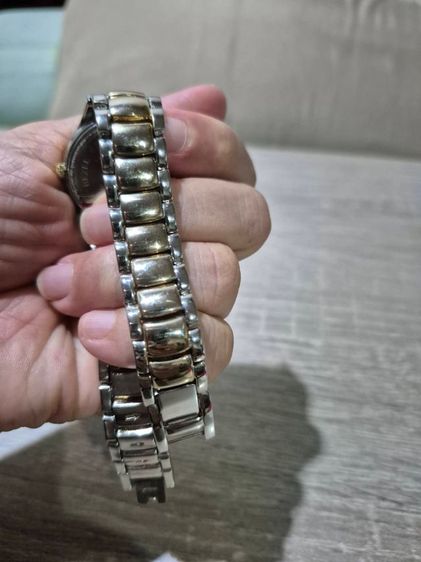 SHARP Quartz ดีไซน์ทูโทนทอง-เงิน สวยมาก รูปที่ 7