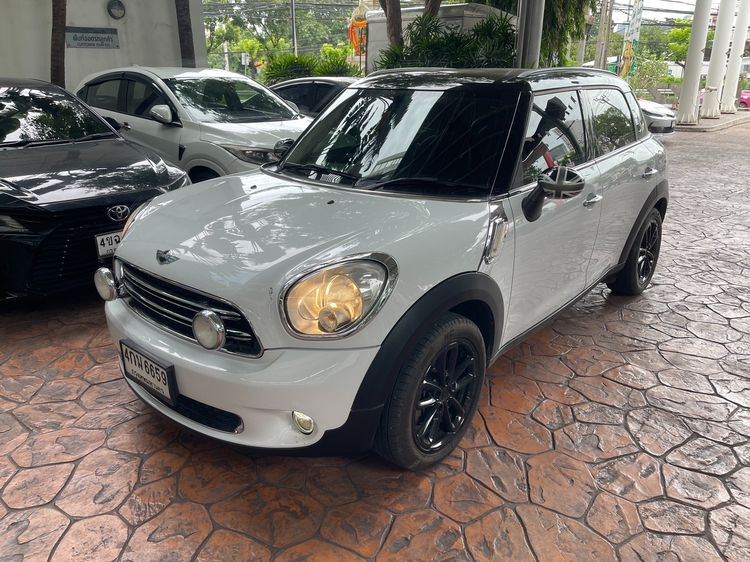 Mini COUNTRYMAN 2015 1.6 Sedan เบนซิน ไม่ติดแก๊ส เกียร์อัตโนมัติ ขาว