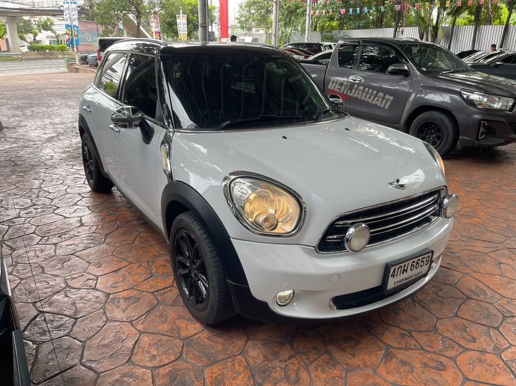 Mini COUNTRYMAN 2015 1.6 Sedan เบนซิน ไม่ติดแก๊ส เกียร์อัตโนมัติ ขาว รูปที่ 3