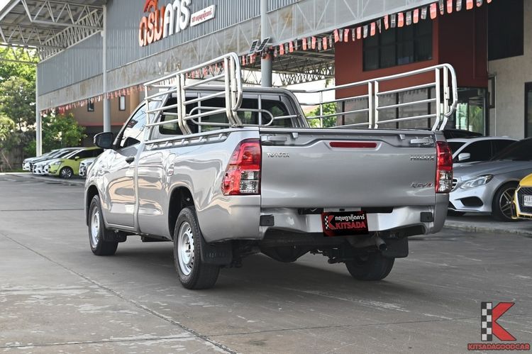Toyota Hilux Revo 2022 2.4 Entry Pickup ดีเซล ไม่ติดแก๊ส เกียร์ธรรมดา บรอนซ์เงิน รูปที่ 3