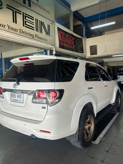 Toyota Fortuner 2015 2.5 V Utility-car ดีเซล ไม่ติดแก๊ส เกียร์อัตโนมัติ ขาว รูปที่ 3