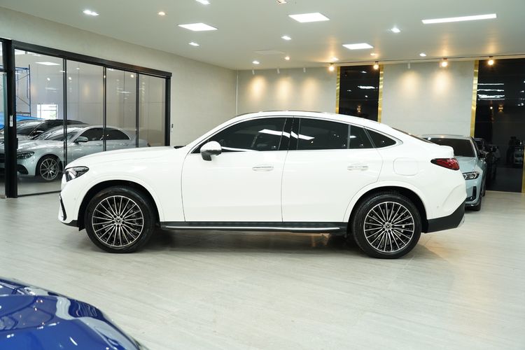 Mercedes-Benz GLC-Class 2025 GLC350e Utility-car เบนซิน เกียร์อัตโนมัติ ขาว รูปที่ 4