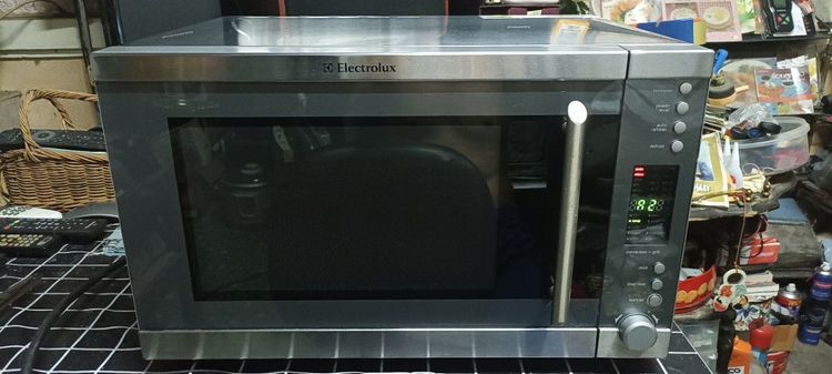 ไมโครเวฟ electrolux 30 ลิตร