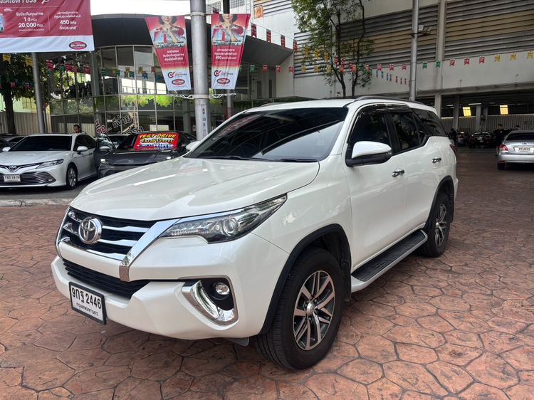 Toyota Fortuner 2019 2.4 G Utility-car ดีเซล ไม่ติดแก๊ส เกียร์อัตโนมัติ ขาว รูปที่ 2
