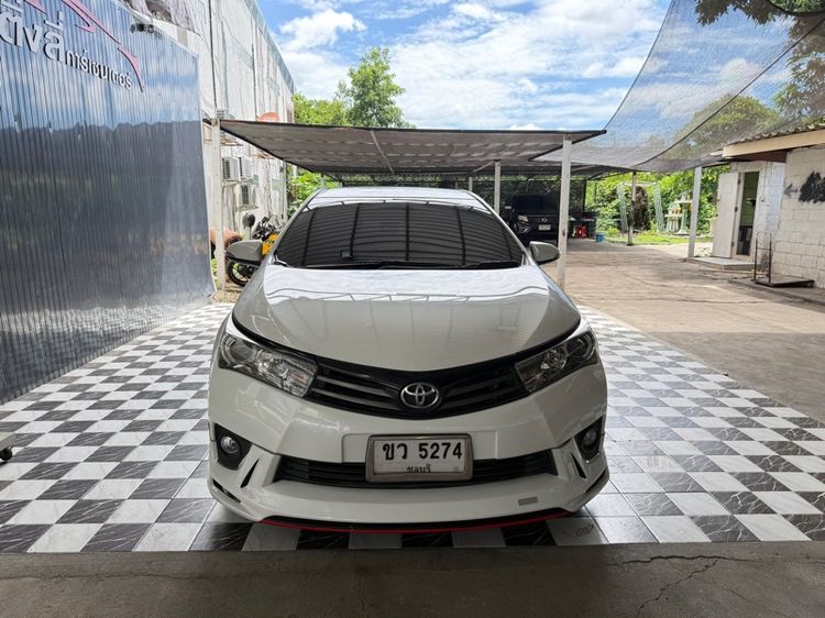 รถ Toyota Corolla Altis 1.8 Sport สี ขาว