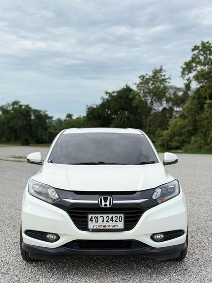รถ Honda HR-V 1.8 E สี ขาว