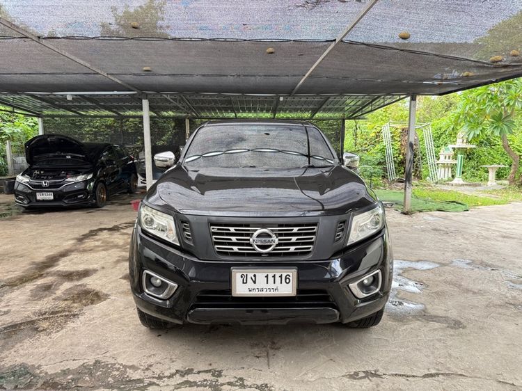 รถ Nissan Navara 2.5 E สี ดำ