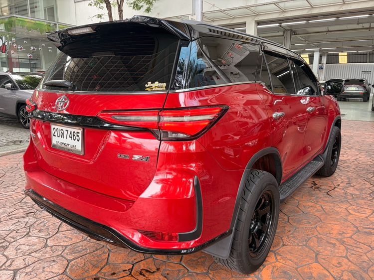 Toyota Fortuner 2021 2.4 Legender 4WD Utility-car ดีเซล ไม่ติดแก๊ส เกียร์อัตโนมัติ แดง รูปที่ 4