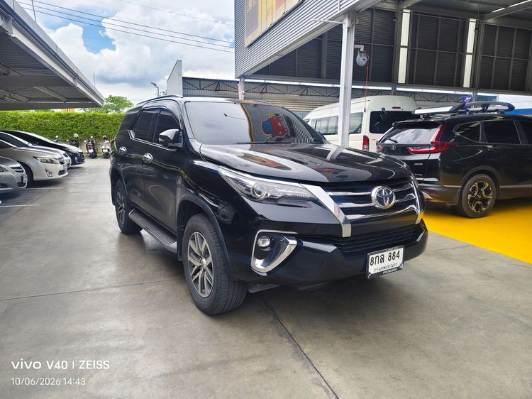 Toyota Fortuner 2019 2.4 V Utility-car ดีเซล ไม่ติดแก๊ส เกียร์อัตโนมัติ ดำ