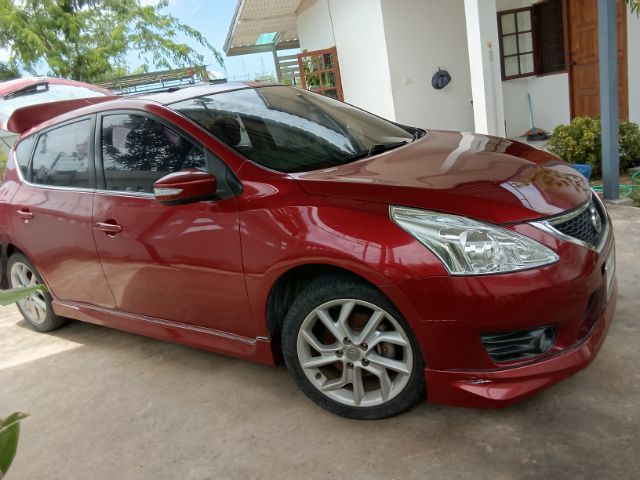 รถ Nissan Pulsar 1.8 V สี แดง