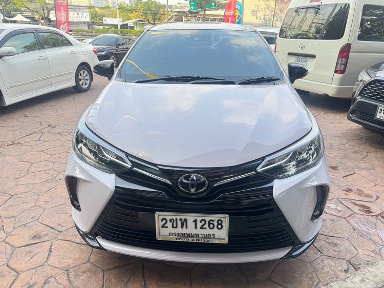Toyota Yaris ATIV 2021 1.2 Sport Play Limited Edition Sedan เบนซิน ไม่ติดแก๊ส เกียร์อัตโนมัติ ขาว รูปที่ 2