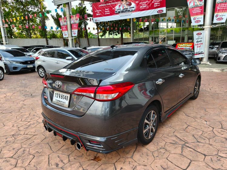 Toyota Yaris ATIV 2020 1.2 High Sedan เบนซิน ไม่ติดแก๊ส เกียร์อัตโนมัติ เทา รูปที่ 4