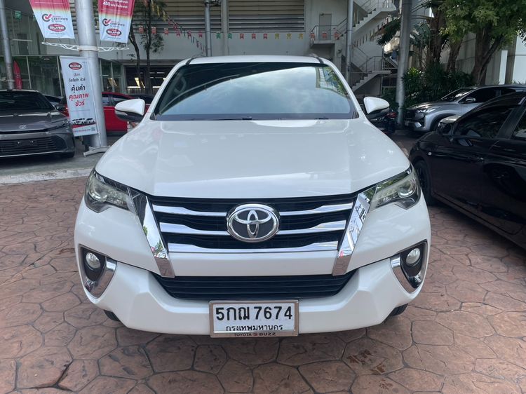 Toyota Fortuner 2015 2.8 V Utility-car ดีเซล ไม่ติดแก๊ส เกียร์อัตโนมัติ ขาว รูปที่ 3