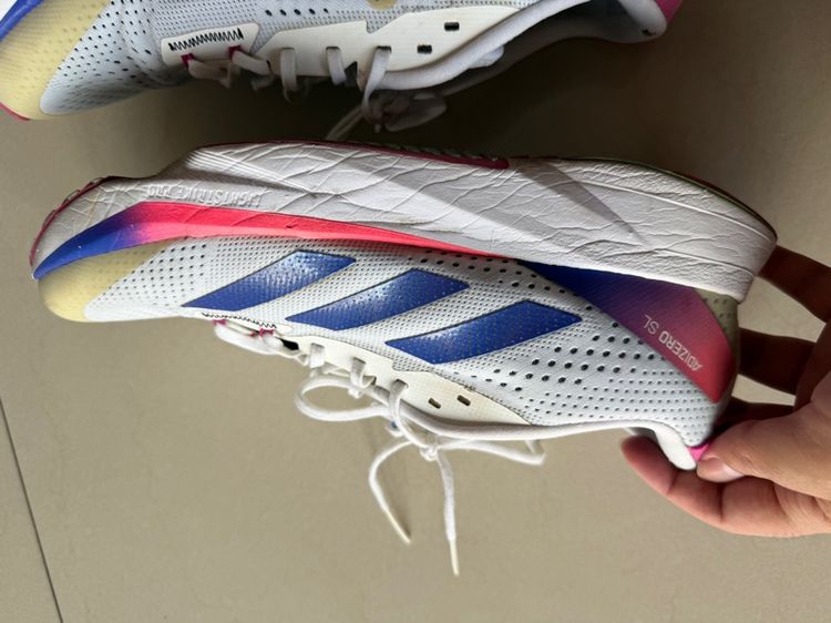 รองเท้าวิ่ง Adizero SL รูปที่ 6