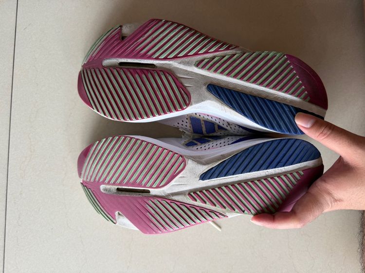 รองเท้าวิ่ง Adizero SL รูปที่ 3