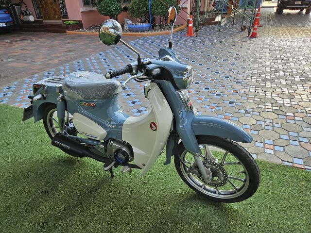 ขาย Honda C125 Limited สีเทาขาว ปี2561 เลขไมล์190   จอดเก็บ ชุดแต่ง Moriwaki Limited
ท่อ Megaphone Black  รูปที่ 16