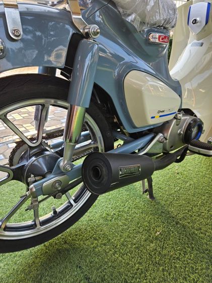 ขาย Honda C125 Limited สีเทาขาว ปี2561 เลขไมล์190   จอดเก็บ ชุดแต่ง Moriwaki Limited
ท่อ Megaphone Black  รูปที่ 11