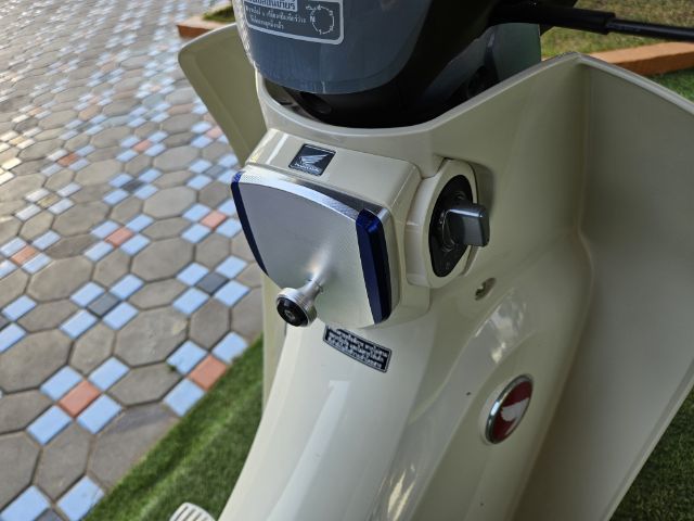 ขาย Honda C125 Limited สีเทาขาว ปี2561 เลขไมล์190   จอดเก็บ ชุดแต่ง Moriwaki Limited
ท่อ Megaphone Black  รูปที่ 10
