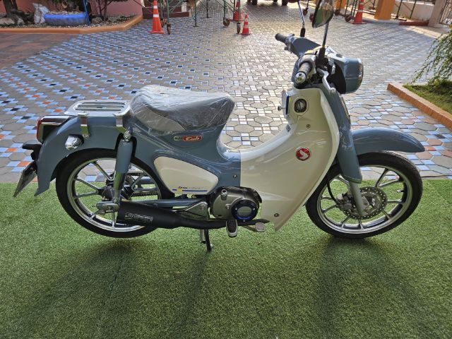ขาย Honda C125 Limited สีเทาขาว ปี2561 เลขไมล์190   จอดเก็บ ชุดแต่ง Moriwaki Limited
ท่อ Megaphone Black  รูปที่ 14