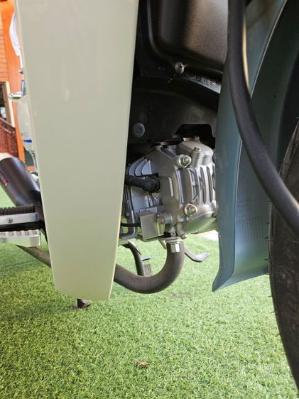 ขาย Honda C125 Limited สีเทาขาว ปี2561 เลขไมล์190   จอดเก็บ ชุดแต่ง Moriwaki Limited
ท่อ Megaphone Black  รูปที่ 4
