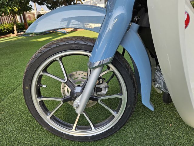 ขาย Honda C125 Limited สีเทาขาว ปี2561 เลขไมล์190   จอดเก็บ ชุดแต่ง Moriwaki Limited
ท่อ Megaphone Black  รูปที่ 6
