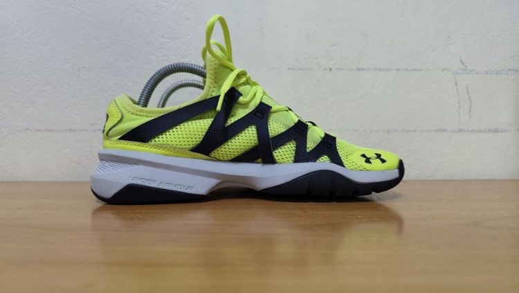 Under Armour 40.0 25.0 แท้ มือสอง